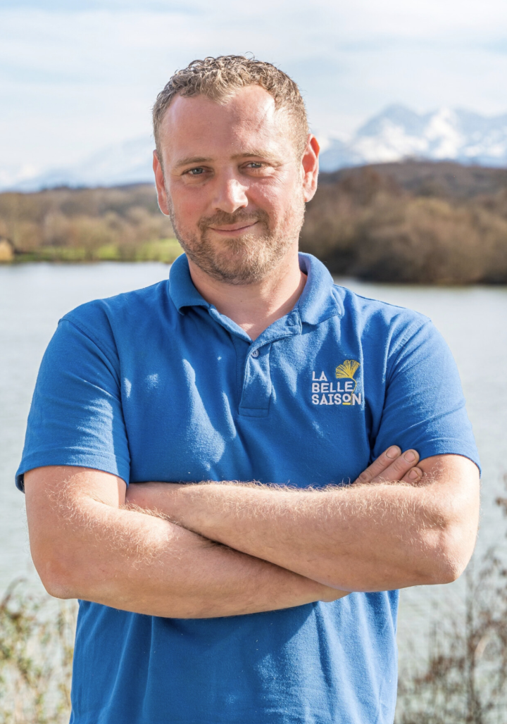 Pascal prend soin de vos jardins avec minutie pour les garder éclatants toute l’année.